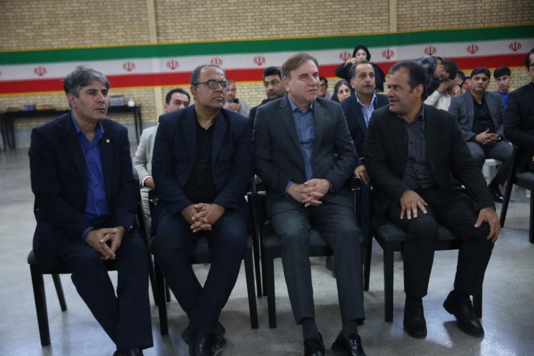 فاز نخست شركت نور پردازان آران جنوب با حضور استاندار بوشهر افتتاح شد فاز نخست شركت نور پردازان آران جنوب با حضور استاندار بوشهر افتتاح شد